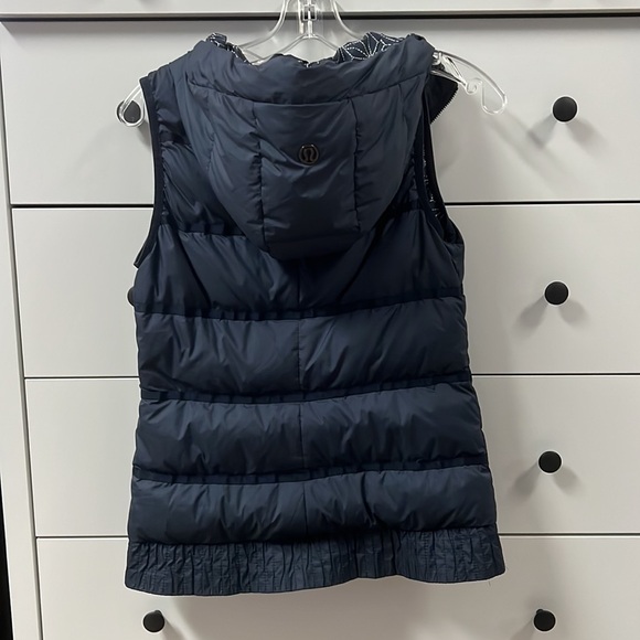 Lululemon Chilly Chill Puffy Vest Inkwell Sashico Star Ghost 4 REVERSIBLE SZ 4 - Picture 2 of 4